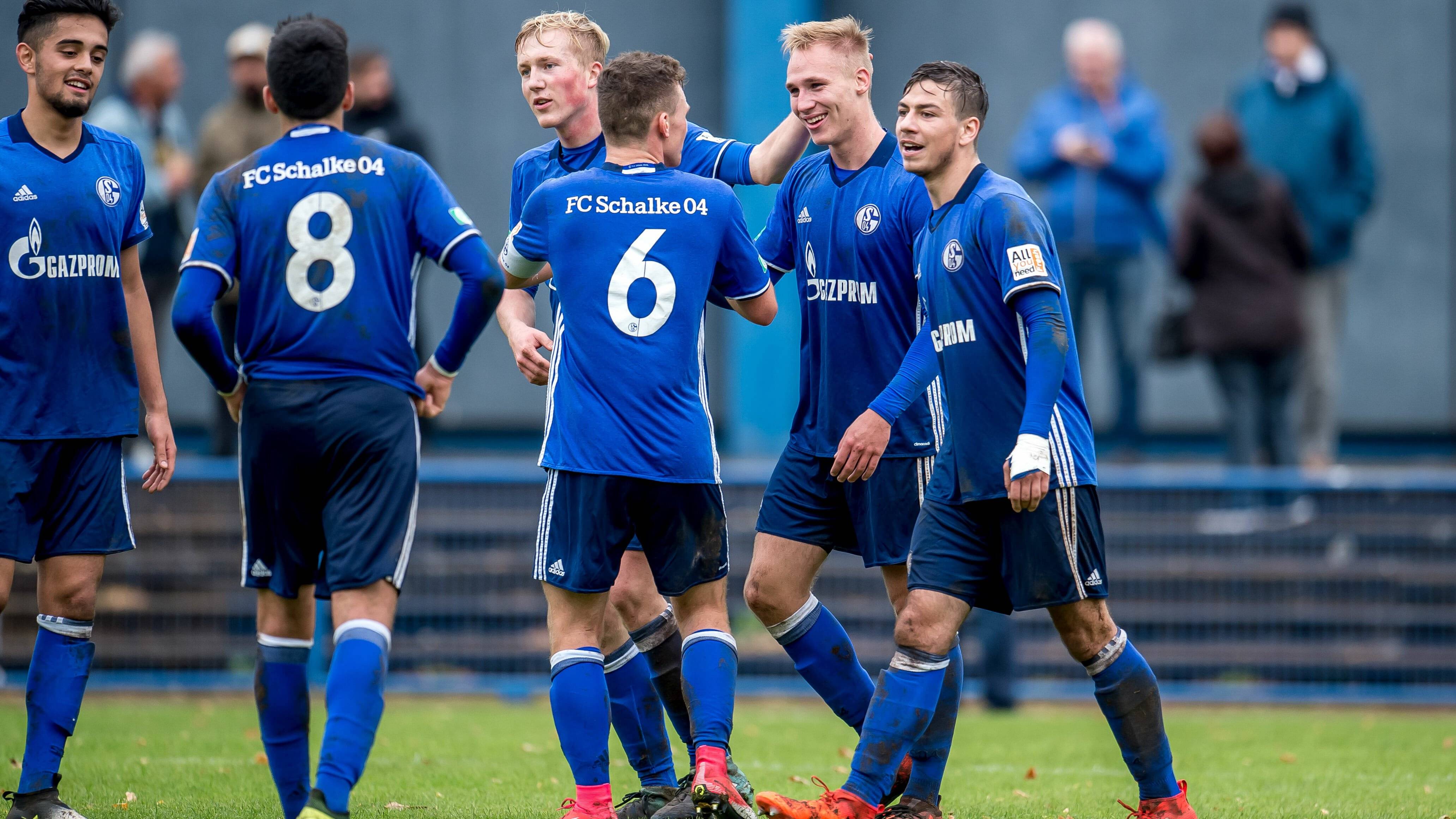 奥格斯堡主场大胜对手，喜迎胜利