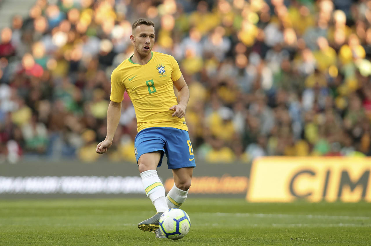 佛罗伦萨拒绝传闻,坚决留下核心中场 佛罗伦萨拒绝传闻,坚决留下核心中场