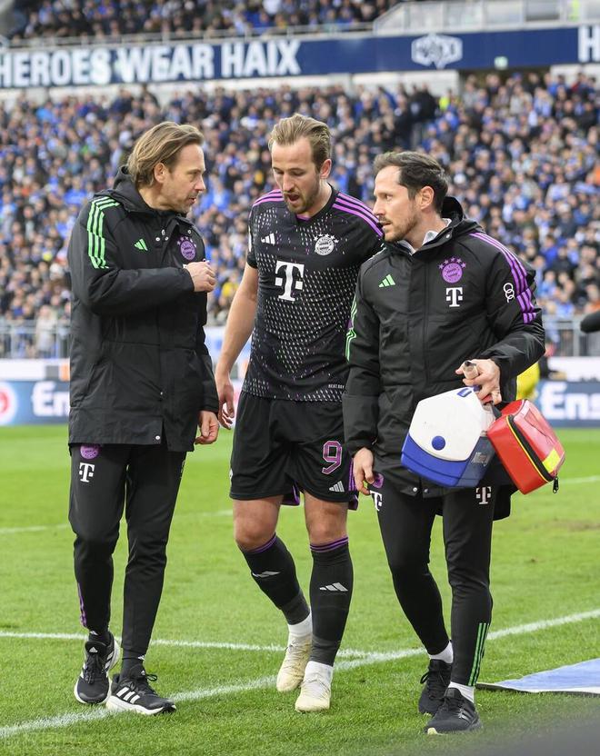 英格兰球员团结一致，卢森堡队惨败,实力悬殊导致的比赛结果显现无疑