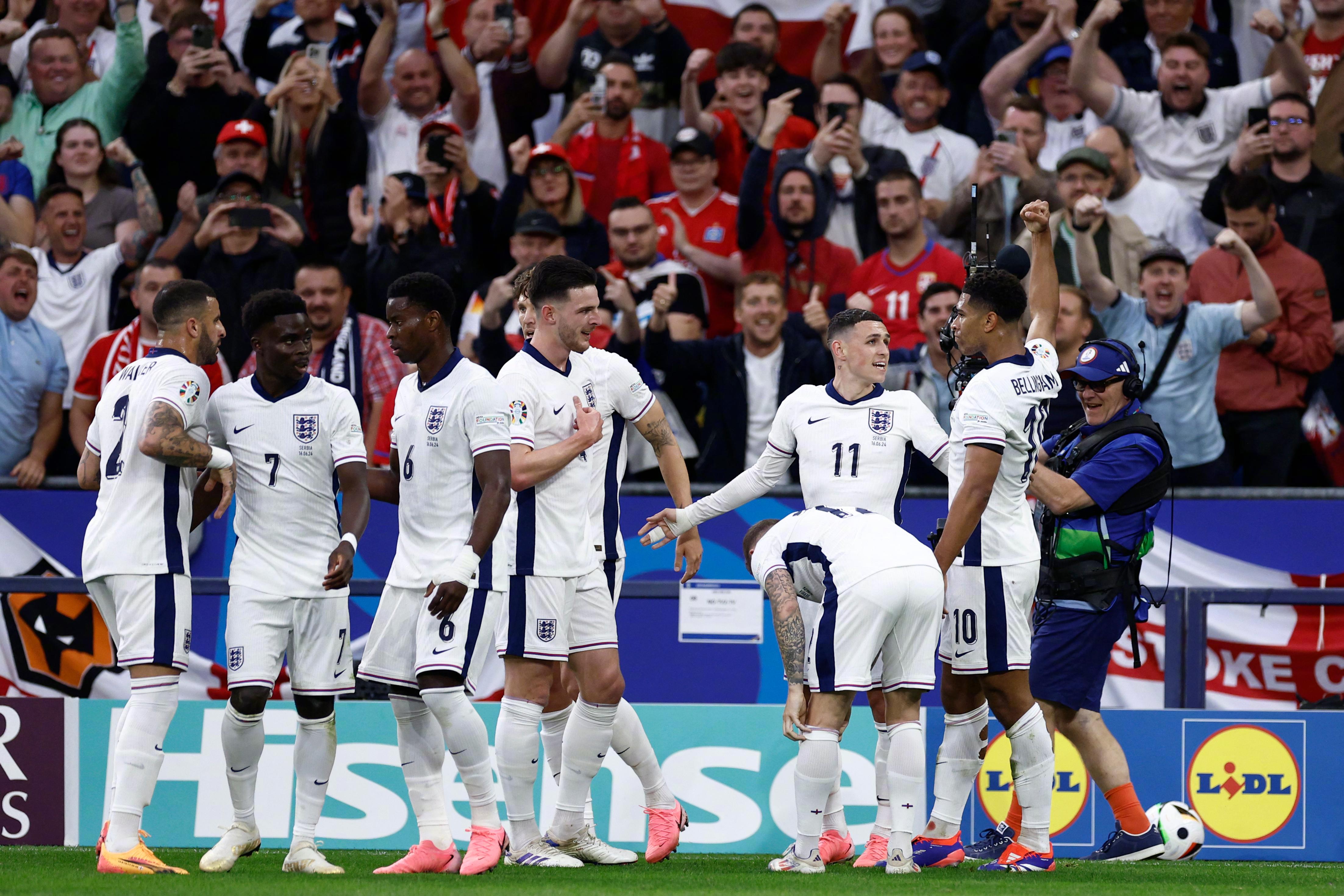 欧洲足球聚焦尖端赛事，强队逐鹿盛况