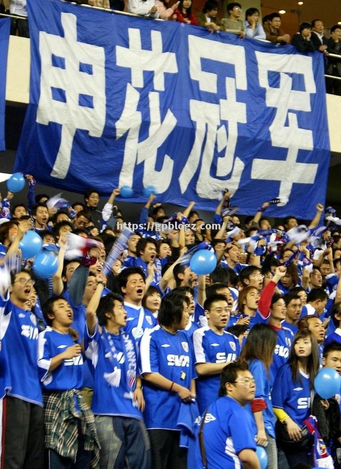 申花后卫助攻建功,帮助球队轻松取胜! 申花后卫助攻建功,帮助球队轻松取胜!