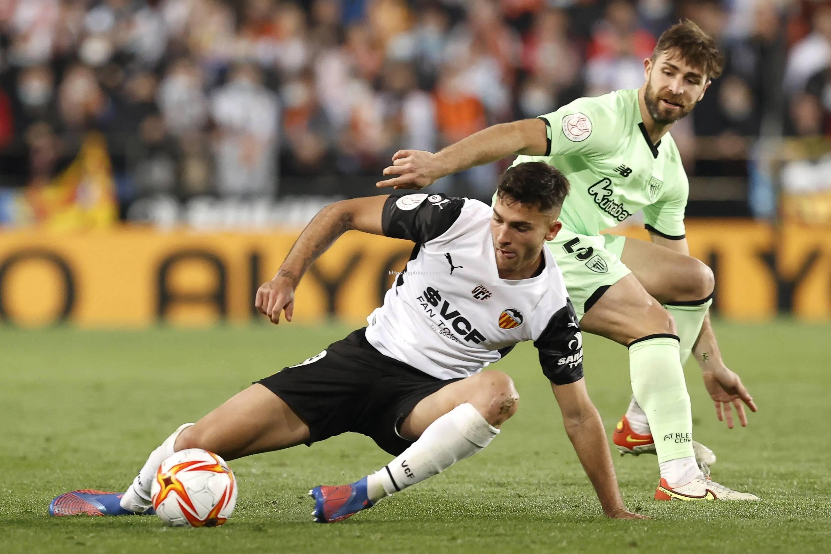 瓦伦西亚遭遇皇家社会逼平,西甲保级压力加大 瓦伦西亚遭遇皇家社会逼平,西甲保级压力加大