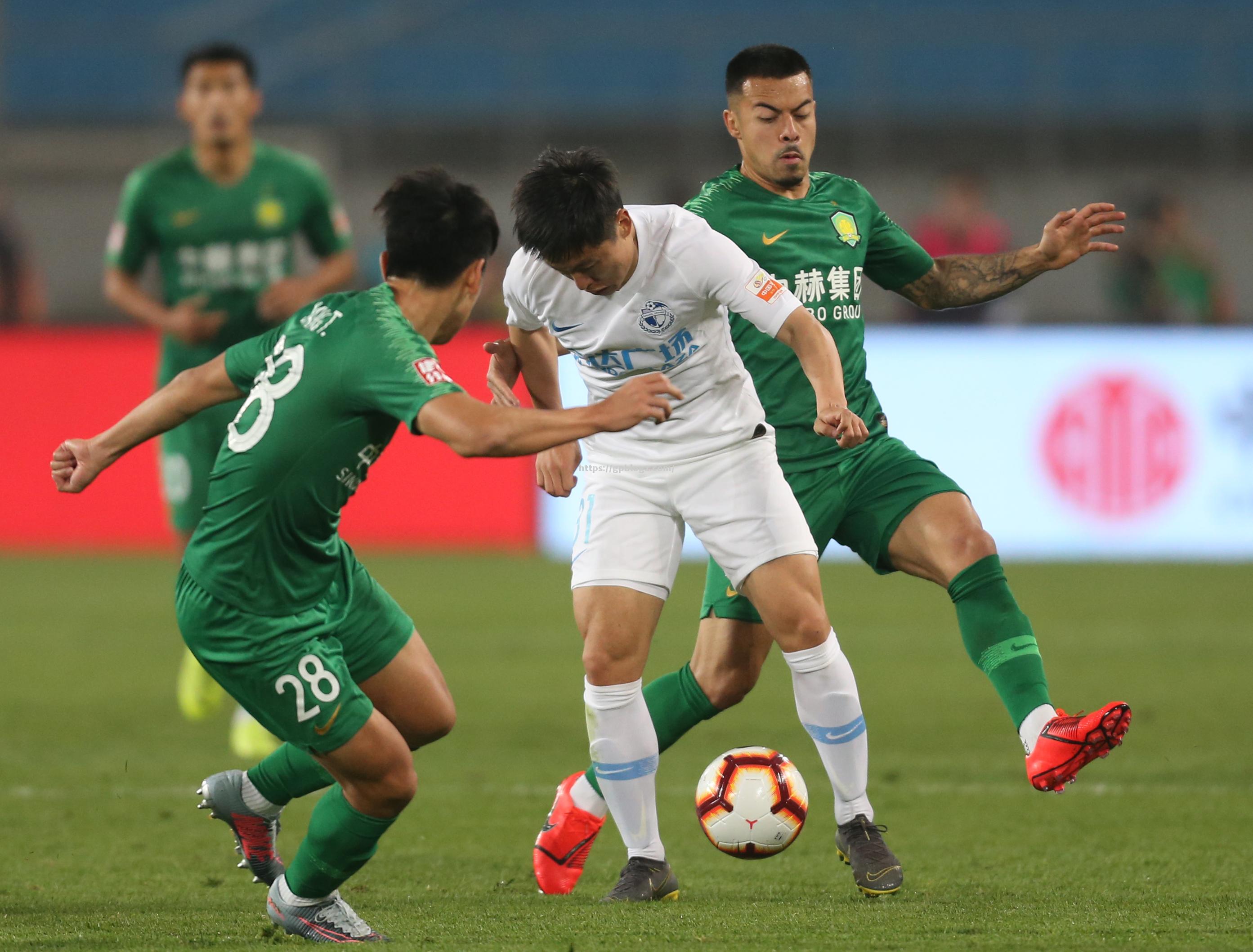 大连一方迎战深圳佳兆业,看他们如何一决胜负 大连一方迎战深圳佳兆业,看他们如何一决胜负