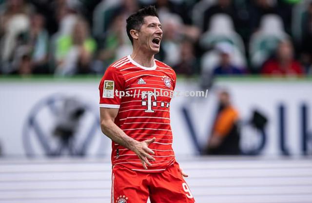 拜仁慕尼黑射手莱万多夫斯基火力全开