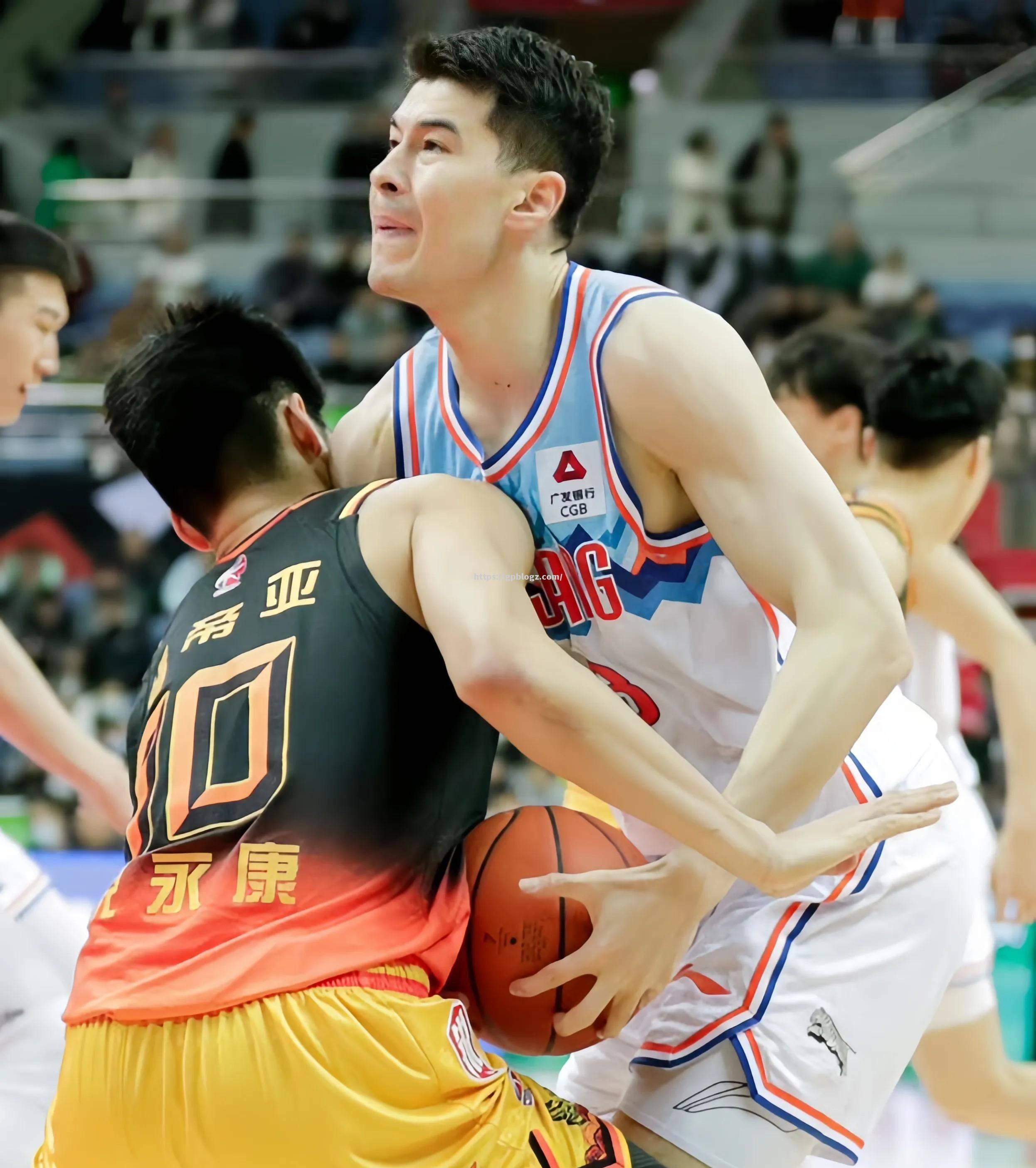 广厦队在客场惨败青岛，遭遇三连败