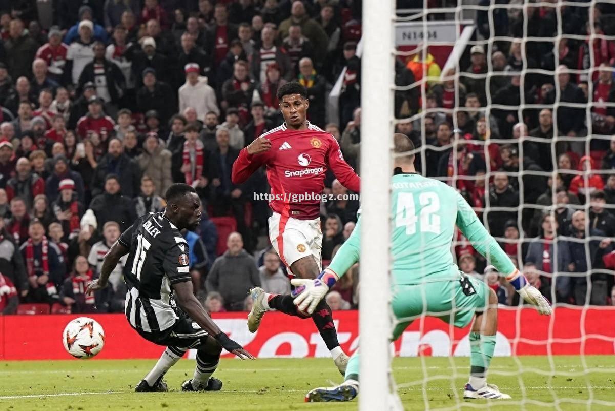 英格兰球员团结一致，卢森堡队惨败,实力悬殊导致的比赛结果显现无疑