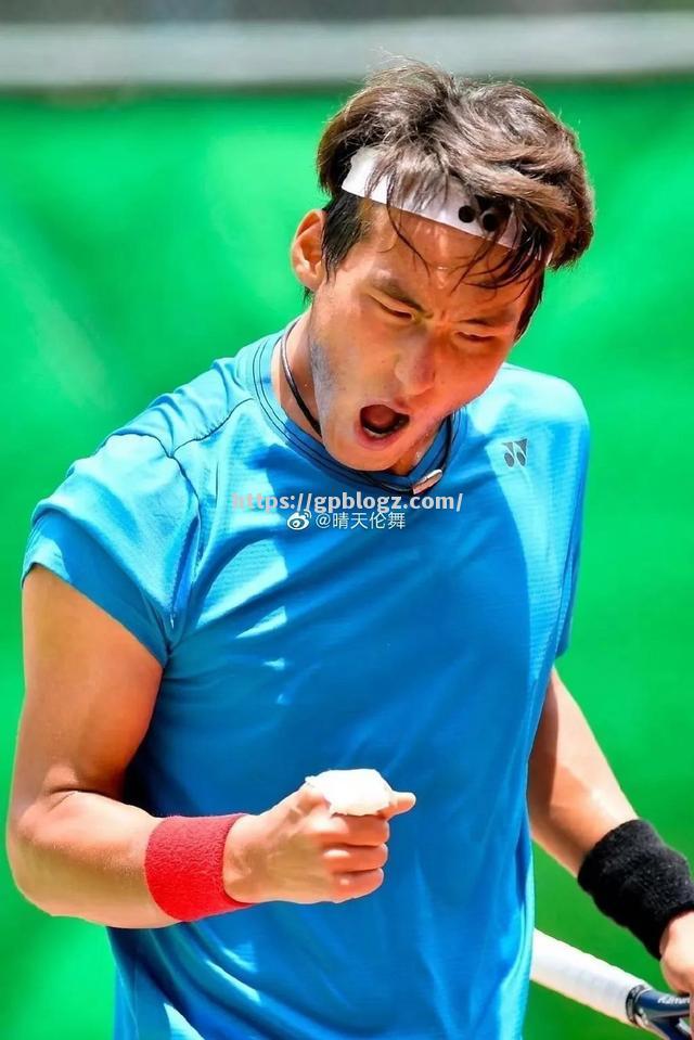 俄罗斯队成功晋级，赛场上风头无两