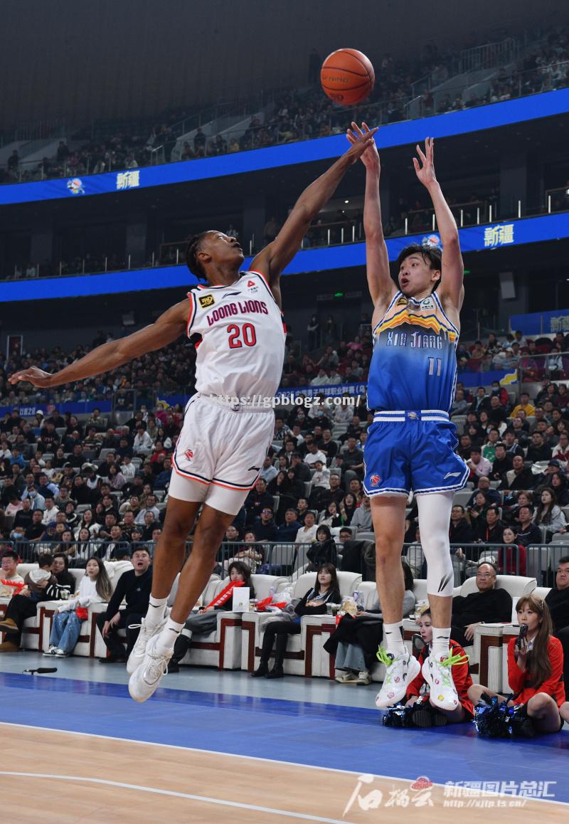 新疆男篮在主场大胜，继续保持领先